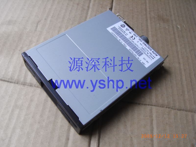 上海源深科技 Shanghai   IBM X225 ServerFloppy drive  X225Floppy drive 06P5226 76H4091 高清图片