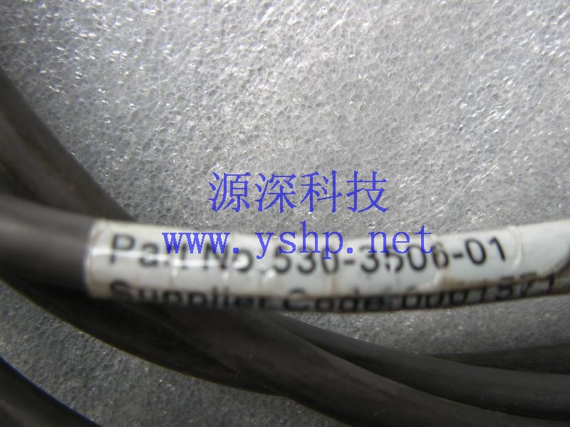 上海源深科技 Shanghai   SUN 原装 DVI-D  Data  线 530-3506-01 VGA 输出线 高清图片