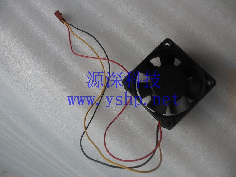 上海源深科技 Shanghai   IBM 原装 X205  Server 60mm小 Fan   59P8494 高清图片