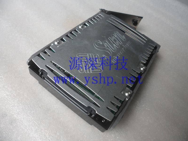 上海源深科技 Shanghai   SUN 原装 72G SCSI Hard disk   MAT3073NSUN72G  540-5455-01 高清图片