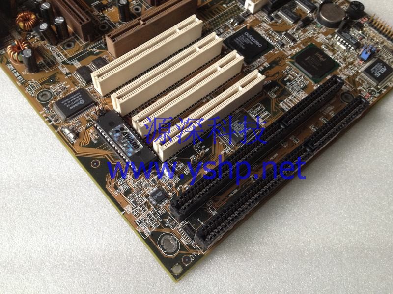 上海源深科技 Shanghai   华硕 ASUS P28-OS P2B-DS 双路mainboard 46L5518 高清图片