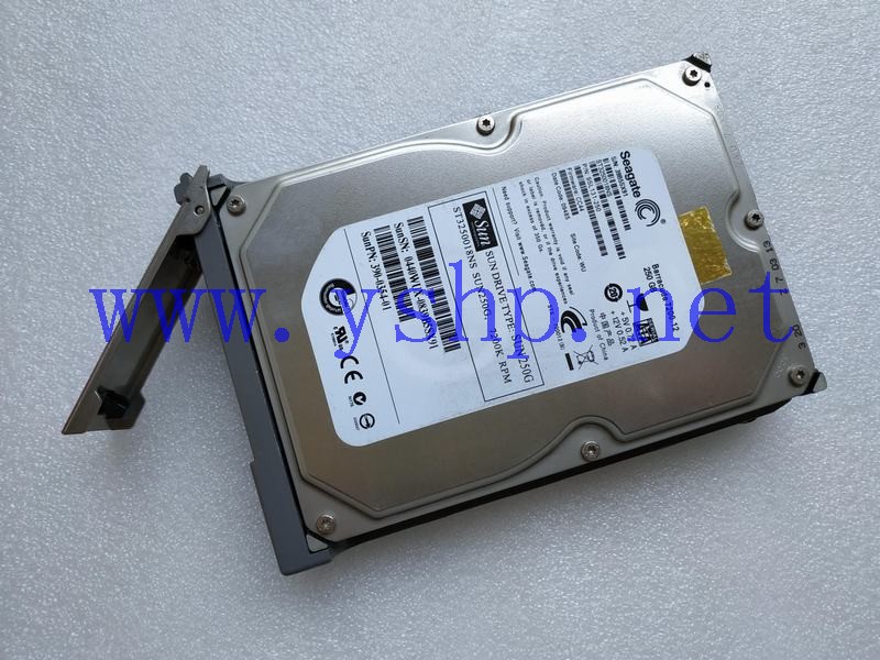 上海源深科技 SUN Hard disk   SATA 250G 7200RPM 540-6845-01 390-0354-01 高清图片